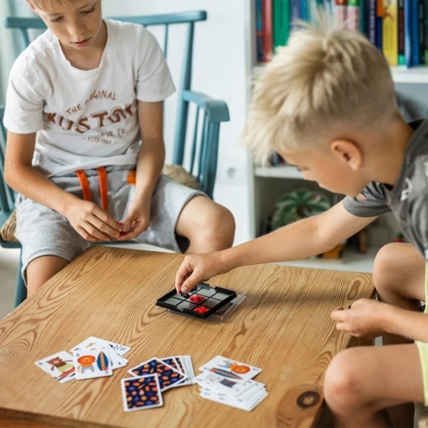 Magnetyczna gra kółko i krzyżyk - Czarny