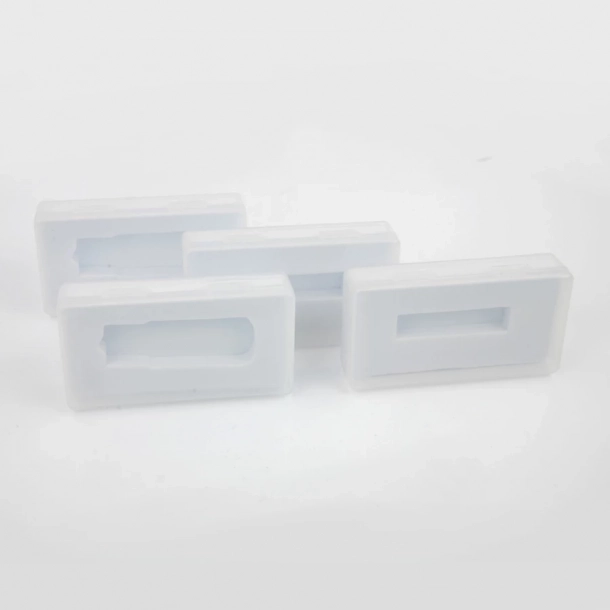 Pudełko na pendrive plastikowe