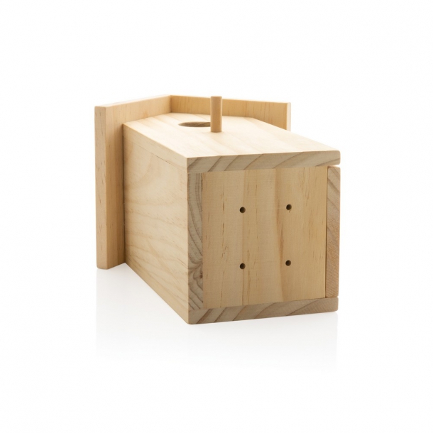 Drewniany domek dla ptaków