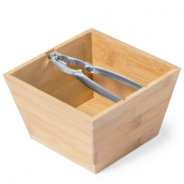 Zestaw do orzechów, dziadek do orzechów i bambusowa miska