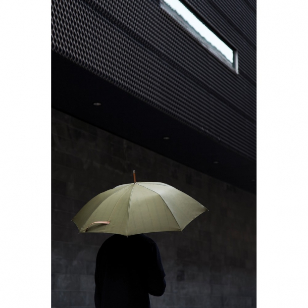 Parasol 23' VINGA Bosler AWARE™ RPET