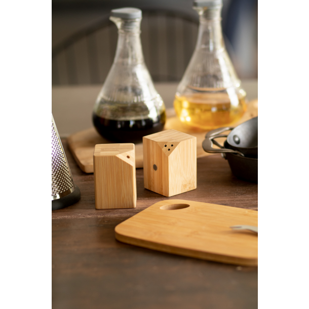 Kerala - zestaw - solniczka i pieprzniczka