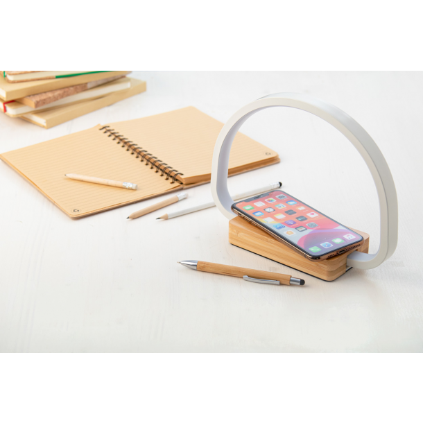 Labrum - wielofunkcyjna lampka biurkowa