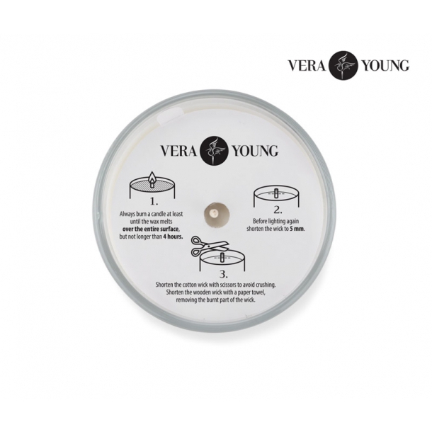 Świeca sojowa 170g - Plum & Patchouli - VERA YOUNG